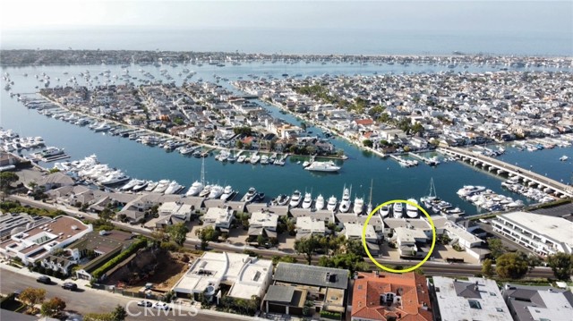 Condominium, 1215 Bayside drive, Corona Del Mar, CA 92625 - 1
