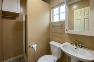 Single Family Residence, 7090 Atlantic pl, Long Beach, CA 90805 - 8