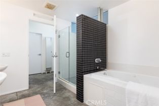 Condominium, 115 4th st, Long Beach, CA 90802 - 14