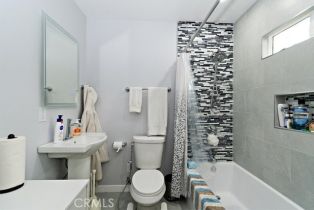 Residential Income, 1530 Hellman st, Long Beach, CA 90813 - 9