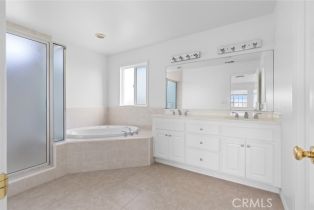 Single Family Residence, 16242 Hawaii ln, Huntington Beach, CA 92649 - 37