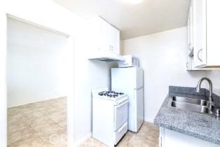 Residential Income, 1403 Ocean ave, Seal Beach, CA 90740 - 6