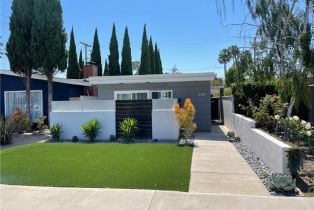 Single Family Residence, 359 Panama AVE, Long Beach, CA  Long Beach, CA 90814