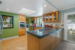 Single Family Residence, 1750 Lincoln st, Orange, CA 92865 - 16