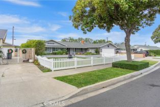 Single Family Residence, 1750 Lincoln st, Orange, CA 92865 - 2