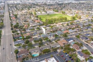Single Family Residence, 1750 Lincoln st, Orange, CA 92865 - 9
