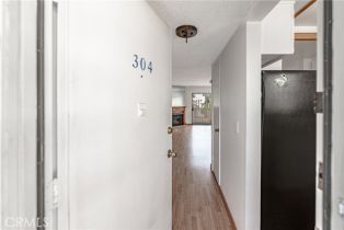 Condominium, 955 3rd st, Long Beach, CA 90802 - 4