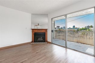 Condominium, 955 3rd st, Long Beach, CA 90802 - 5