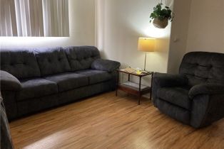 , 610 Olive ave, Huntington Beach, CA 92648 - 5