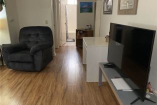 , 610 Olive ave, Huntington Beach, CA 92648 - 6