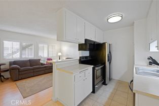 Condominium, 360 Gladys ave, Long Beach, CA 90814 - 11