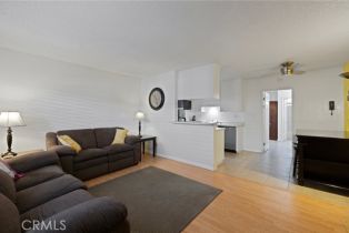 Condominium, 360 Gladys ave, Long Beach, CA 90814 - 5