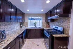 Single Family Residence, 1315 Greenview dr, Orange, CA 92866 - 4