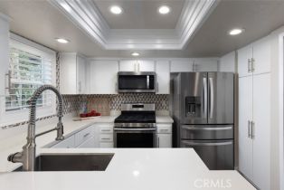 Condominium, 120 Cross Creek rd, Orange, CA 92869 - 11