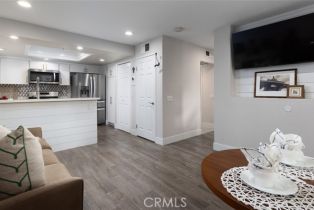 Condominium, 120 Cross Creek rd, Orange, CA 92869 - 5