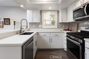 Condominium, 120 Cross Creek rd, Orange, CA 92869 - 9