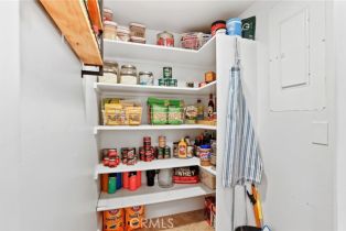 Single Family Residence, 205 4th street, Seal Beach, CA 90740 - 12