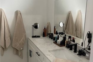 Single Family Residence, 4955 Alatar dr, Woodland Hills, CA 91364 - 5