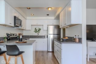 Condominium, 1881 Mitchell ave, Tustin, CA 92780 - 10