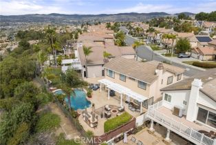 Single Family Residence, 1067 Matthew way, Anaheim Hills, CA 92808 - 44