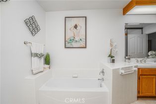 Single Family Residence, 39983 Corte Lorca, Murrieta, CA 92562 - 26