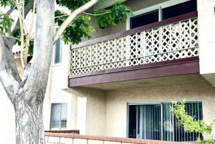 Condominium, 700 W. La Veta #A4, Orange, CA  Orange, CA 92868
