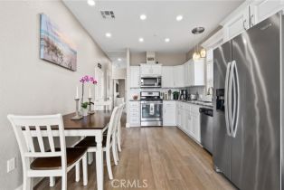 , 48 Riversea, Seal Beach, CA 90740 - 9