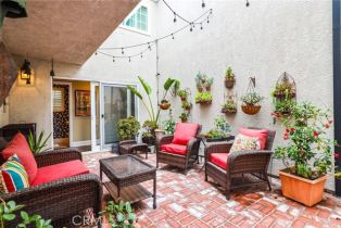 Single Family Residence, 212 2nd st, Seal Beach, CA 90740 - 39