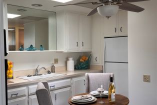 Condominium, 1221 Knollwood Rd, M4-47D, Seal Beach, CA 90740 - 10