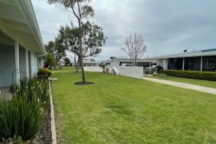 Condominium, 13721 El Dorado dr, Seal Beach, CA 90740 - 5