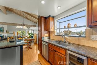 Single Family Residence, 1511 Carver st, Redondo Beach, CA 90278 - 12