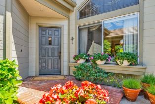 Single Family Residence, 8102 Sprucewood ave, Orange, CA 92869 - 3