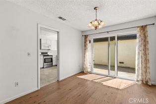 Condominium, 1324 Victoria dr, Fullerton, CA 92831 - 4