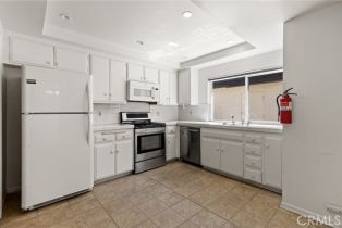 Condominium, 1324 Victoria dr, Fullerton, CA 92831 - 7