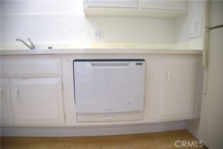 Condominium, 13741 Annandale dr, Seal Beach, CA 90740 - 12