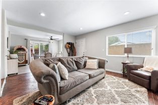 Condominium, 2135 Orange Olive rd, Orange, CA 92865 - 6