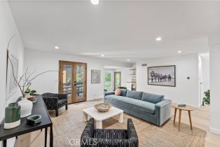 Single Family Residence, 3947 Sumac dr, Sherman Oaks, CA 91403 - 12