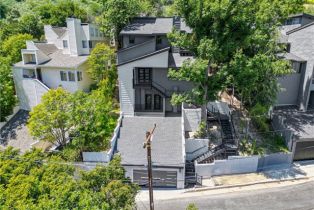 Single Family Residence, 3947 Sumac dr, Sherman Oaks, CA 91403 - 43