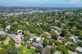 Single Family Residence, 3947 Sumac dr, Sherman Oaks, CA 91403 - 45