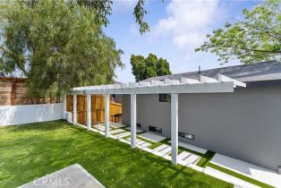 Single Family Residence, 3947 Sumac dr, Sherman Oaks, CA 91403 - 48