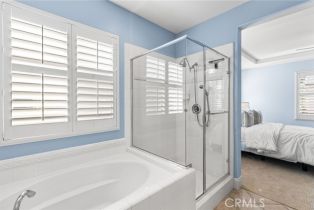 Single Family Residence, 253 Tulip Tree, Orange, CA 92865 - 21