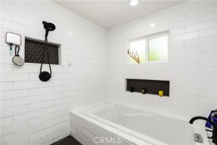 Single Family Residence, 1361 Kenneth dr, Tustin, CA 92780 - 23