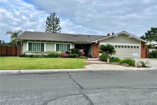 Single Family Residence, 10561 Fredrick dr, Villa Park, CA 92861 - 2