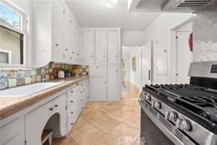 Single Family Residence, 335 Jacaranda pl, Fullerton, CA 92832 - 12