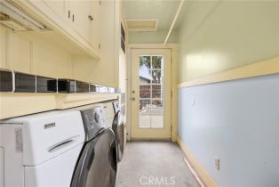 Single Family Residence, 335 Jacaranda pl, Fullerton, CA 92832 - 38