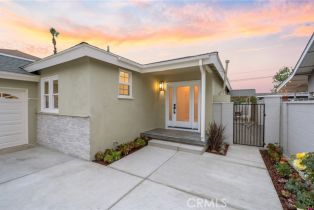 Single Family Residence, 347 Barkley ave, Orange, CA 92867 - 4