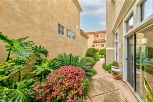 Single Family Residence, 10925 Kimball pl, Tustin, CA 92782 - 31