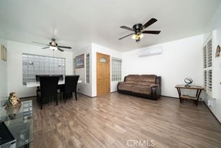 Single Family Residence, 1125 129th st, Gardena, CA 90247 - 4