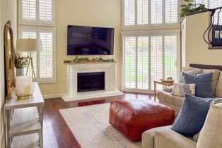 Condominium, 166  N Singingwood ST, Orange, CA  Orange, CA 92869