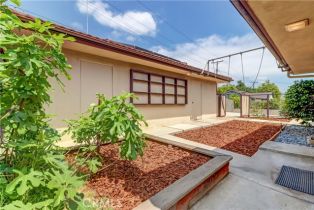 Single Family Residence, 2175 Queensberry rd, Pasadena, CA 91104 - 41